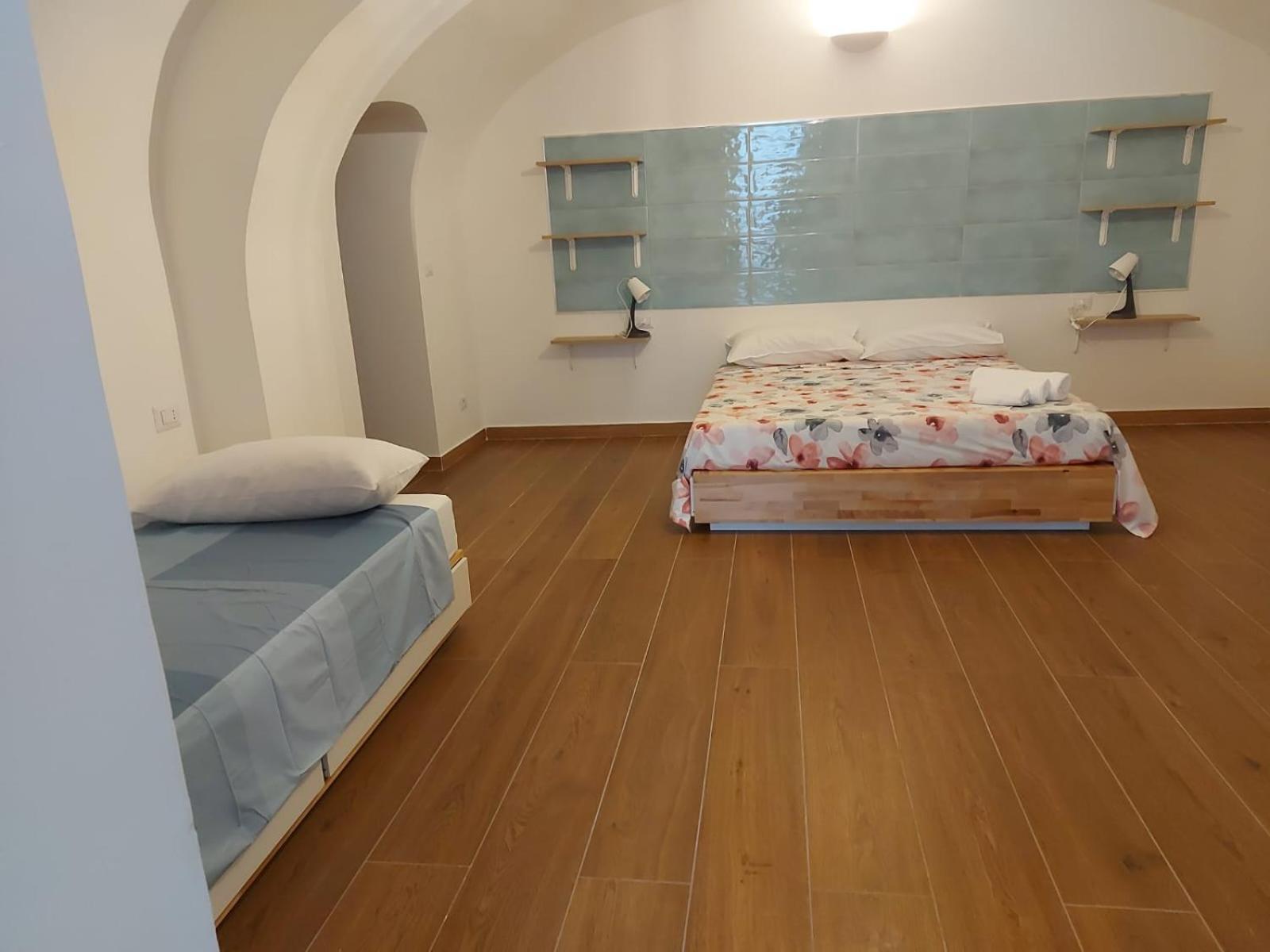 Characteristic Garibaldi Daire Bari Dış mekan fotoğraf